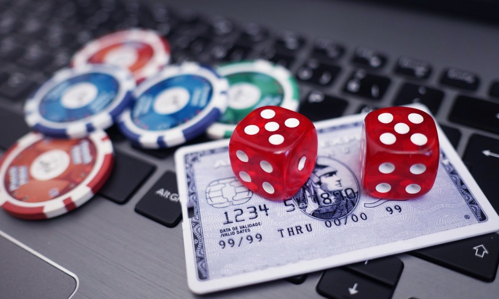 Sectors to consider while choosing an online betting and casino website