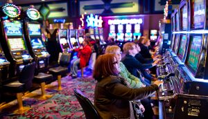 Playing Online Slot Games Easily
