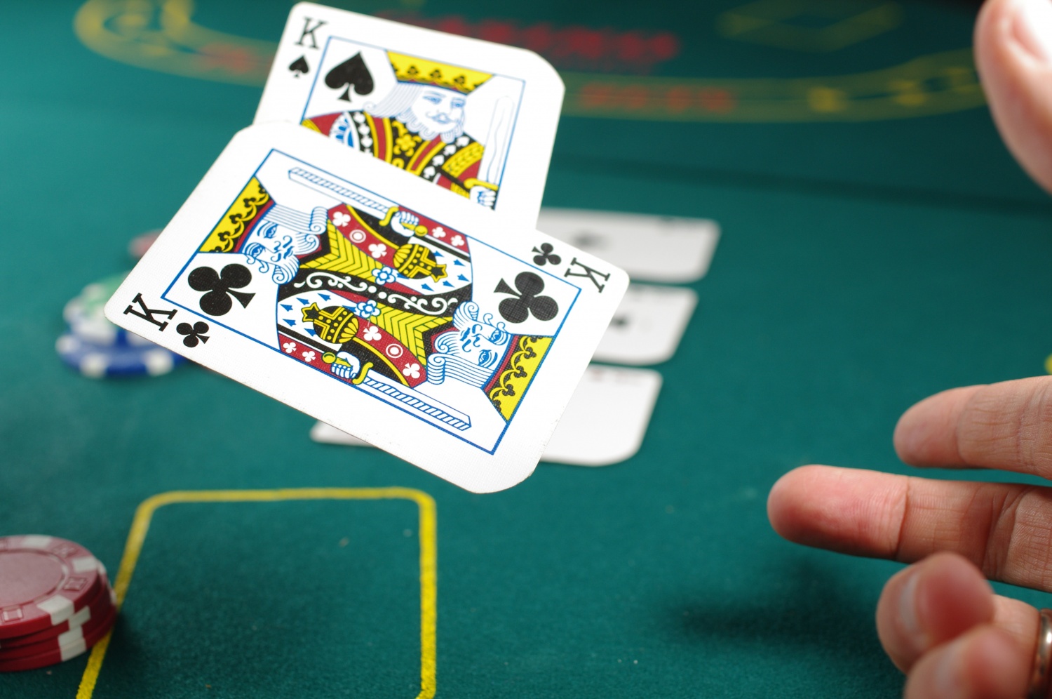Are online casinos available in multiple languages?